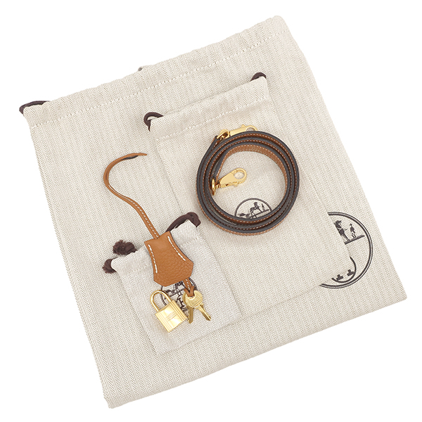 Kelly 28 Inside Stitch - 20