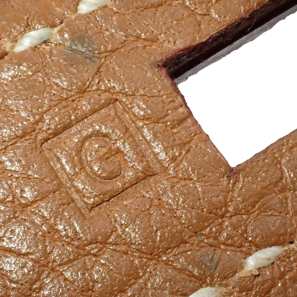 Kelly 32 (internal stitching) - 8